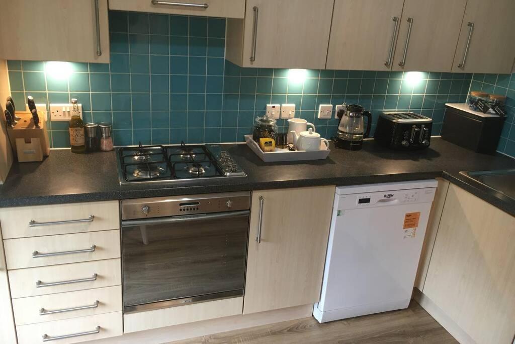 Peter Pan Apartment In The Heart Of Inverness Dalneigh エクステリア 写真