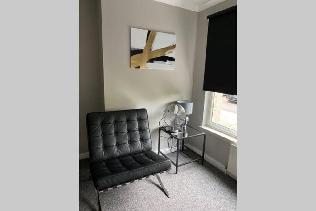 Peter Pan Apartment In The Heart Of Inverness Dalneigh エクステリア 写真