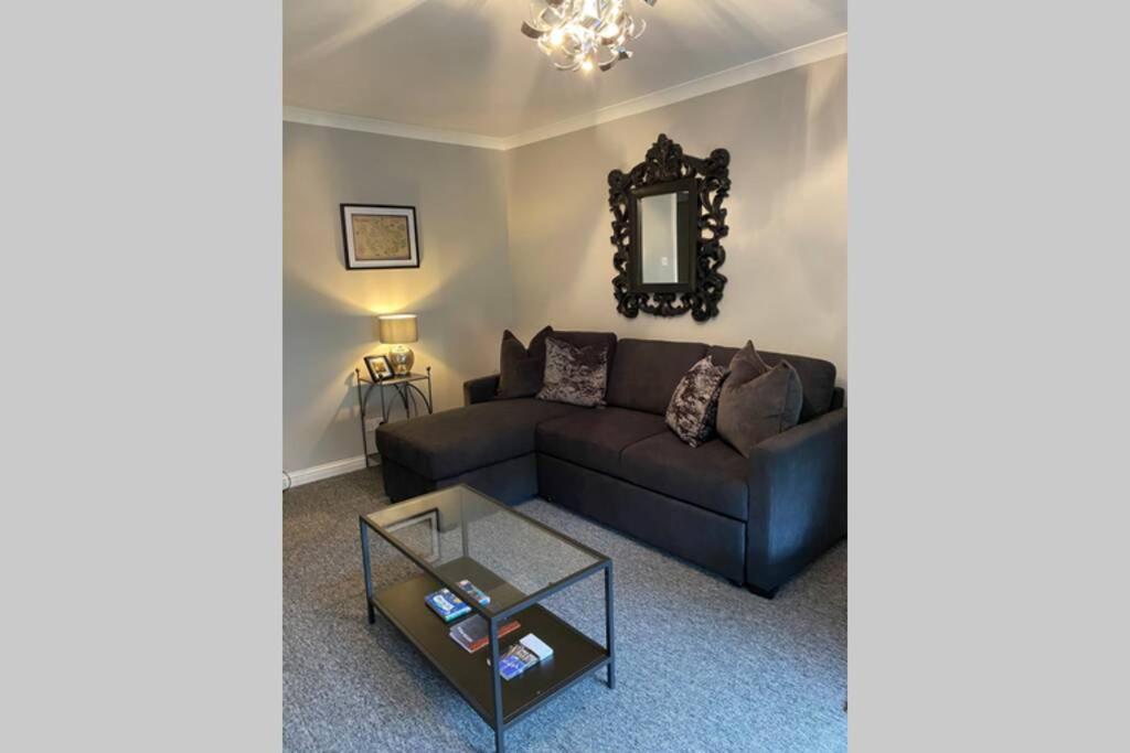 Peter Pan Apartment In The Heart Of Inverness Dalneigh エクステリア 写真