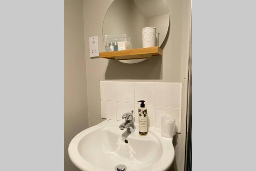 Peter Pan Apartment In The Heart Of Inverness Dalneigh エクステリア 写真
