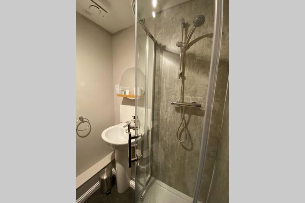 Peter Pan Apartment In The Heart Of Inverness Dalneigh エクステリア 写真