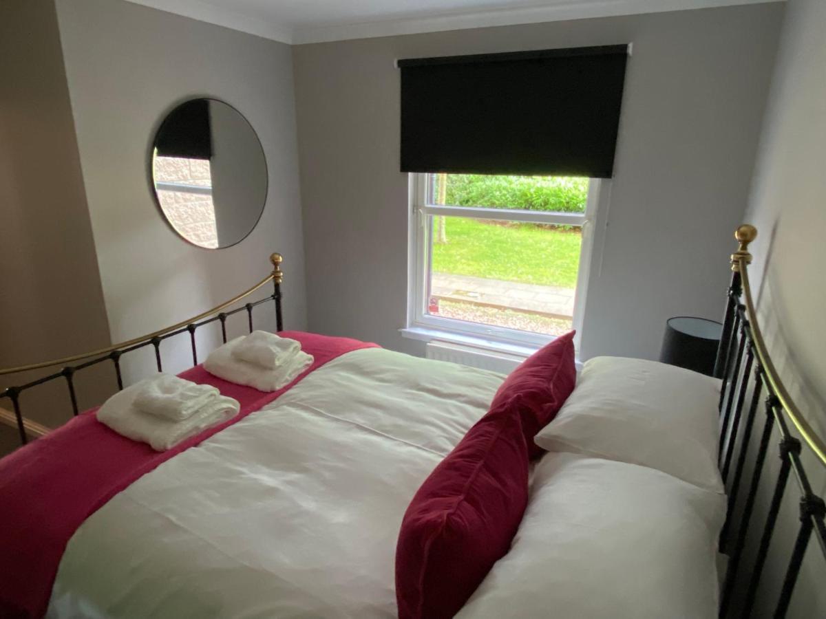 Peter Pan Apartment In The Heart Of Inverness Dalneigh エクステリア 写真